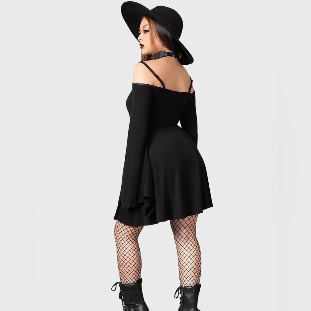 Elegant Black Off-Shoulder Dress - Picture 3 of 7